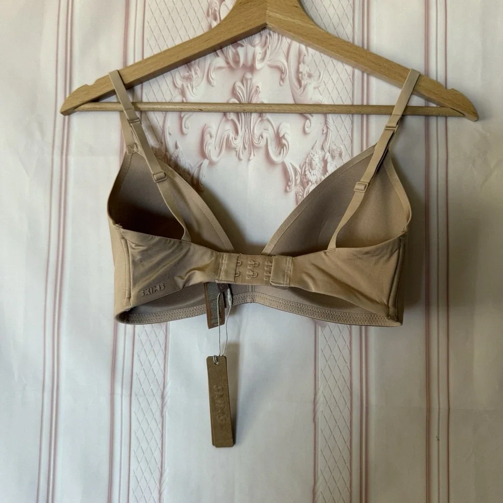 Skims Wireless Form T-Shirt Bra In Clay Size 32D NWT Skims Logo - Picture 6 of 7